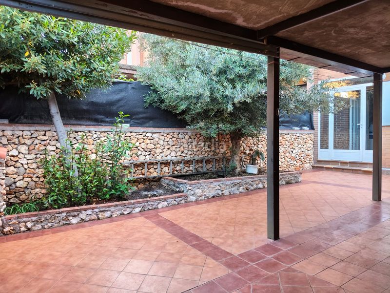 Foto c75ce786-2b9e-4989-99ba-9e4b5b371b43. Casa adossada amb calefacció a Yebes - pueblo Yebes