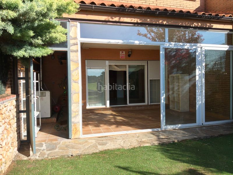 Foto f96eb648-c593-4e76-8122-e29bc5caf416. Casa adossada amb calefacció a Yebes - pueblo Yebes