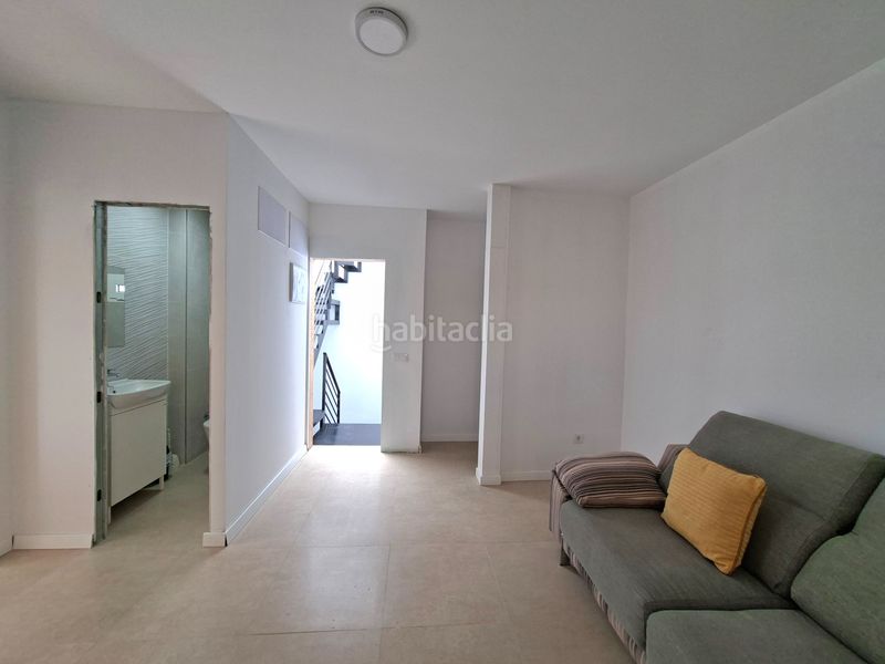 Foto f303daed-329c-4107-9de2-ef8a39f9cc1a. Casa amb aparcament a Carretera del Centro Palmas de Gran Canaria (Las)