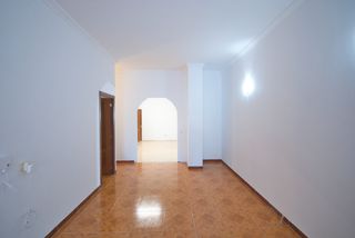 Etagenwohnung  Camino laguete. Piso situado en planta baja, en edificio de tres plantas. acceso