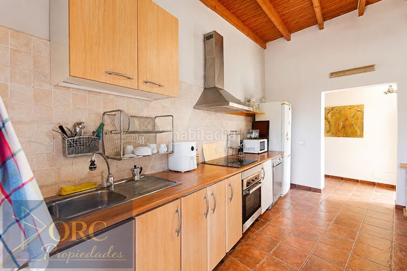 Foto 2f2066dc-2768-46a4-8b99-cb2e60f23cc4. Casa amb aparcament a Jinamar Telde