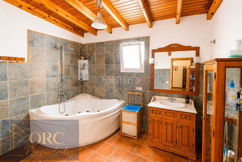 Foto 5c39209a-48a0-4682-bbc5-c40702b58c5e. Casa amb aparcament a Jinamar Telde