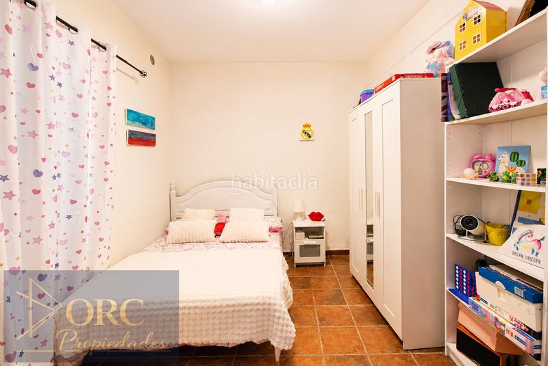 Foto 93223794-2321-4341-8a12-aa8f2876a249. Casa amb aparcament a Jinamar Telde
