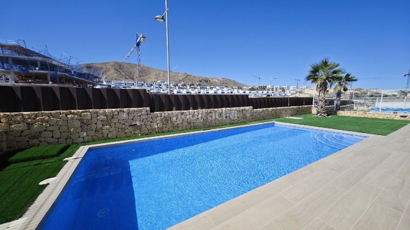 Foto df8d1738-ca9c-47db-b4db-484b1b78c724. Chalet  independiente balcon en balcón de Finestrat-terra marina Finestrat