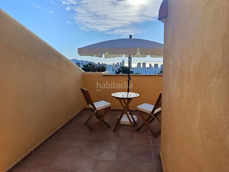 Foto e464be48-418c-4a03-a26e-a7c17cbe1482. Casa adossada amb calefacció aparcament piscina a Finestrat