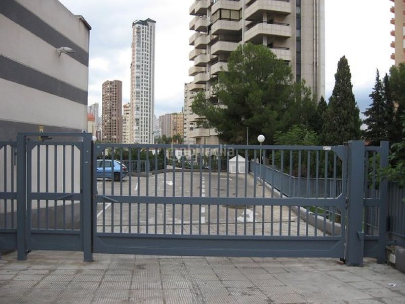 Foto 9aab6aaa-343b-4339-a3b2-a28cb4da637e. Aparcament cotxe a Rincón Bajo Benidorm