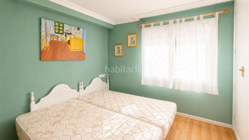 Foto a74fc73b-e712-4bae-9219-d1239bee26f5. Casa amb aparcament piscina a Playa Poniente Benidorm