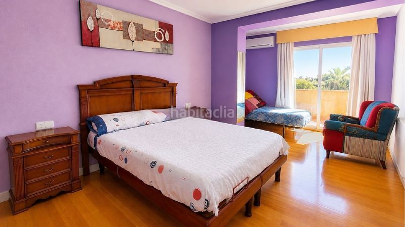 Foto f3e9ec11-a6aa-4904-9444-f60ff460e5fe. Casa amb aparcament piscina a Playa Poniente Benidorm