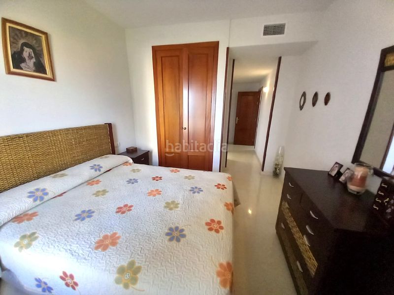 Foto 0e35d015-0349-4dbe-af54-c95fac3ebe1d. Apartament amb calefacció aparcament piscina a Playa Poniente Benidorm