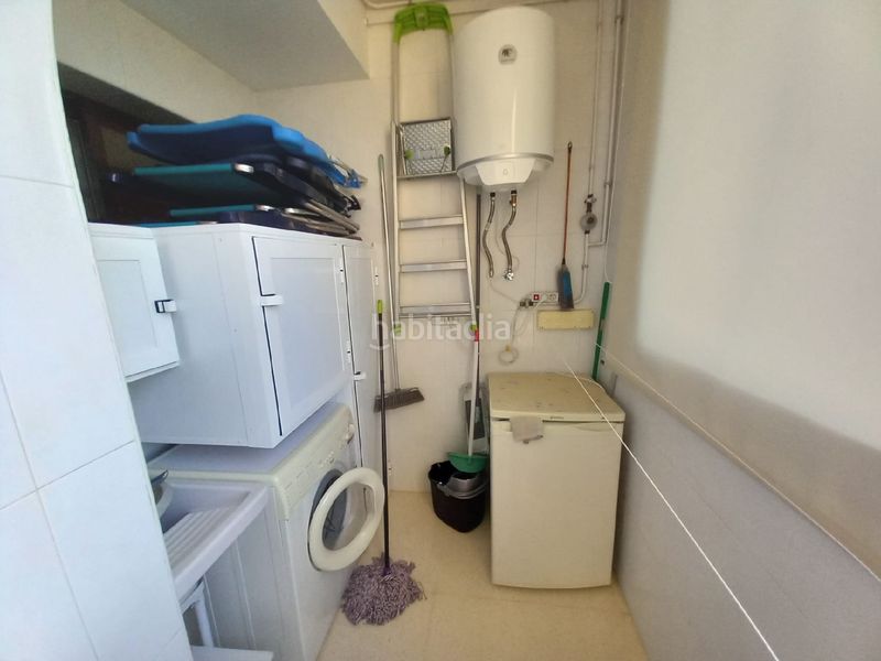 Foto abd21b7b-ac7f-4ec6-9c40-360cd9cdb06e. Apartament amb calefacció aparcament piscina a Playa Poniente Benidorm