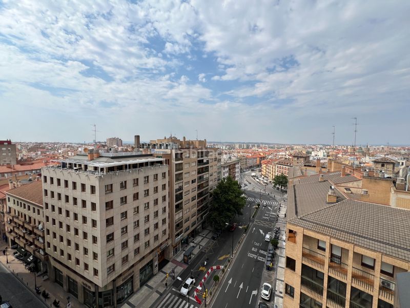 Foto 452f5a1e-fb8e-4830-afe4-14b24a958aeb. Pis amb calefacció a Paseo Independencia Zaragoza