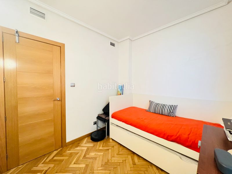 Foto c3e6246d-c551-4e04-b4ec-799c8752a1a5. Pis amb calefacció a Paseo Independencia Zaragoza