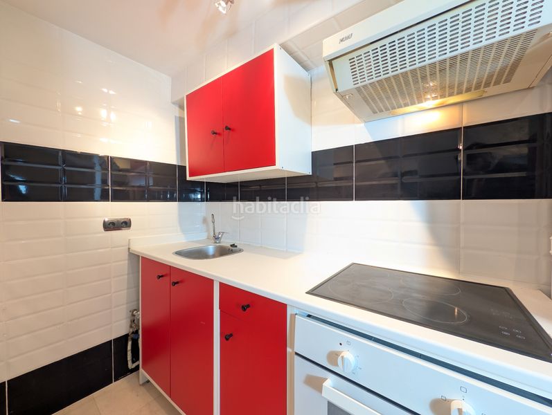 Foto 9eb6d8d6-0fa4-4445-a7ca-8081496cb667. Local comercial a Ruiseñores Zaragoza