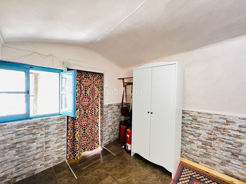 Foto 16661f8c-0c46-4471-a938-4c031da3fd17. Casa aparellada amb xemeneia calefacció a Juslibol Zaragoza