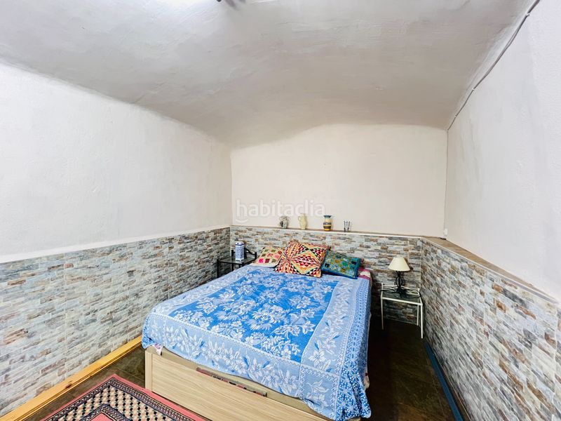 Foto c11d7db8-4f13-40ff-928b-38f8688aaec1. Casa aparellada amb xemeneia calefacció a Juslibol Zaragoza