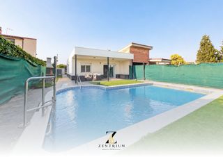 Xalet  Calle la paul. Chalet independiente adaptado con piscina  en ontinar del salz