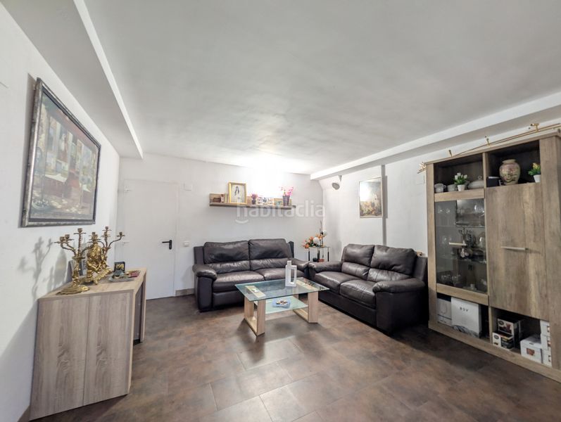 Foto 656f7fa3-1248-4438-a693-27ea4823257b. Casa adossada amb calefacció aparcament piscina a Zaragoza