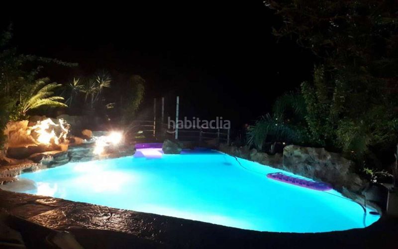 Foto 02a9b1e5-b427-40a1-8997-de40d19af2bd. Casa amb aparcament a Pueblo Español-Coveta Fumá Campello (el)