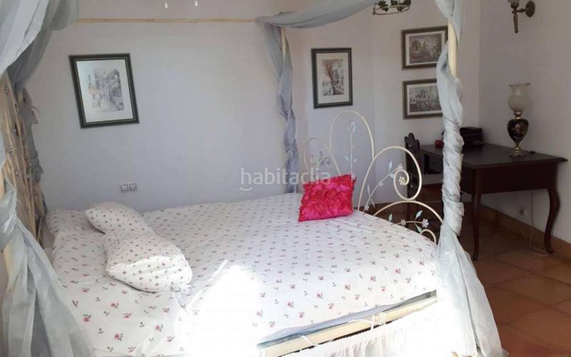 Foto 0758e437-9518-40bc-8a58-396e87320490. Casa amb aparcament a Pueblo Español-Coveta Fumá Campello (el)
