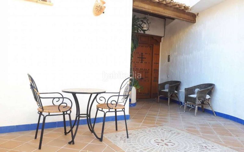 Foto 538bdb99-9199-4293-af1c-edff2c0ed273. Casa amb aparcament a Pueblo Español-Coveta Fumá Campello (el)