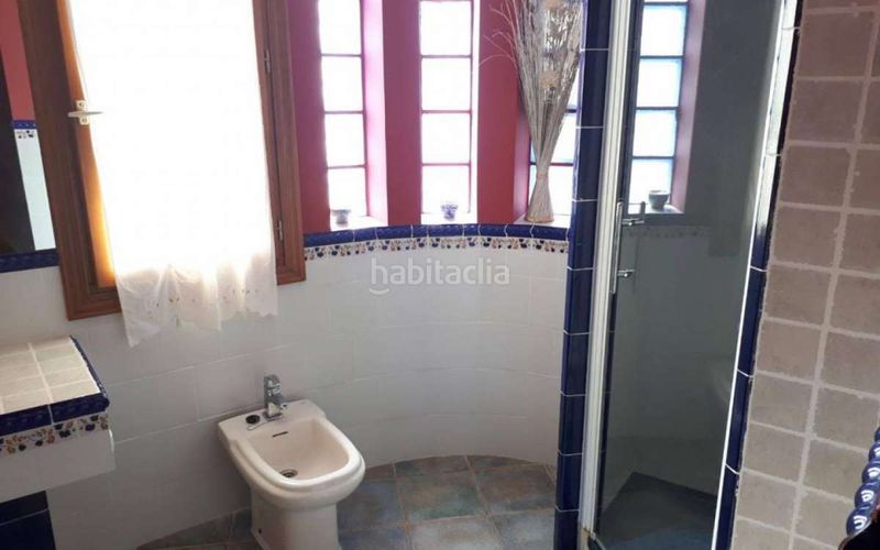 Foto b84f56ee-7ea8-441c-9f66-0da97f4e4cc5. Casa amb aparcament a Pueblo Español-Coveta Fumá Campello (el)