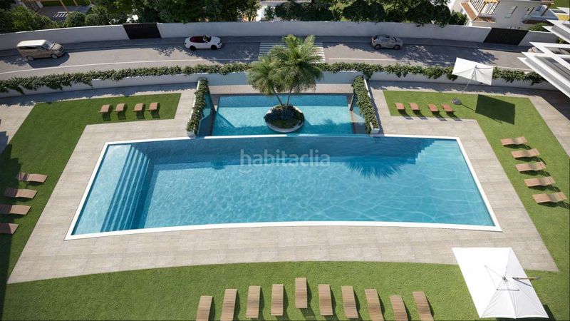 Foto 9845d8eb-f6d2-4bb3-a475-f93568996d1e. Planta baixa amb piscina a El Castillo Manilva