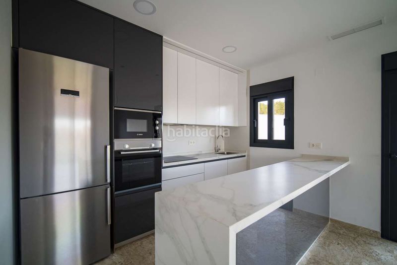 Foto 2db125e1-0fa3-4758-b3a6-474908174cb2. Casa a Coloma Nucia (la)