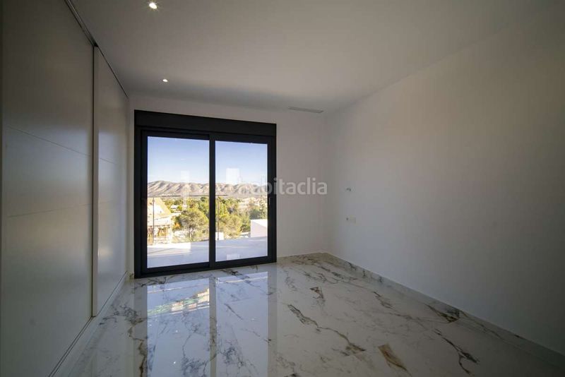 Foto a5b863dc-d07e-436e-b18d-e3e5bbd93696. Casa a Coloma Nucia (la)