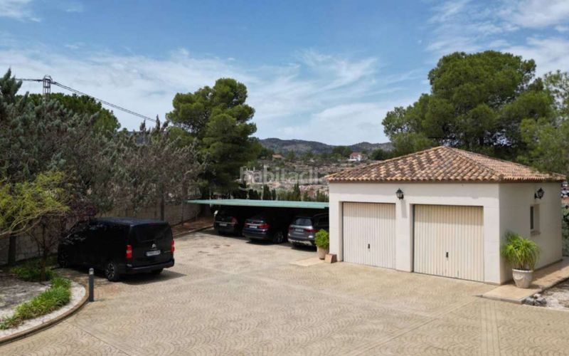 Foto 11c30316-a0bb-47b2-b6ee-51a4154c8d6c. Casa amb aparcament a Monòver