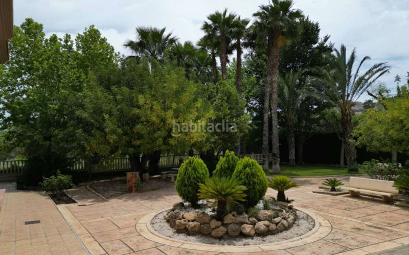 Foto 3f454267-809f-4141-a6bd-75328de2f902. Casa amb aparcament a Monòver