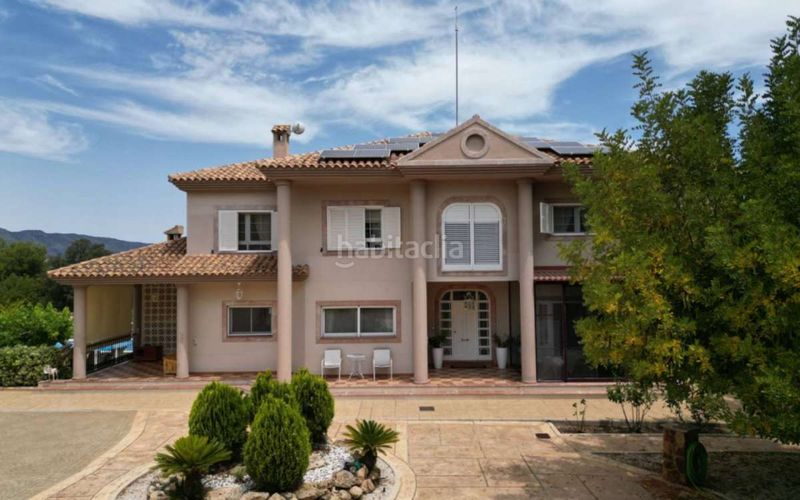 Foto aa2faa71-b414-4e78-96f8-0db921f8dc25. Casa amb aparcament a Monòver