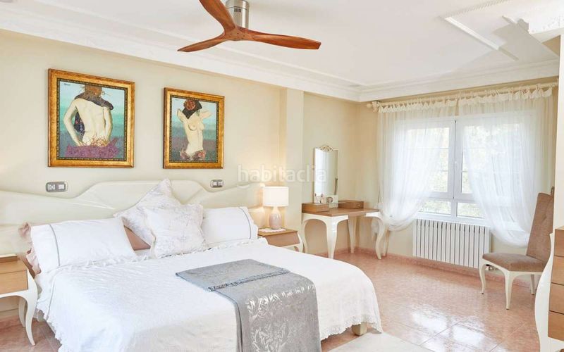 Foto f300cdeb-89d0-4326-93b0-b0a0fa362a98. Casa amb aparcament a Monòver