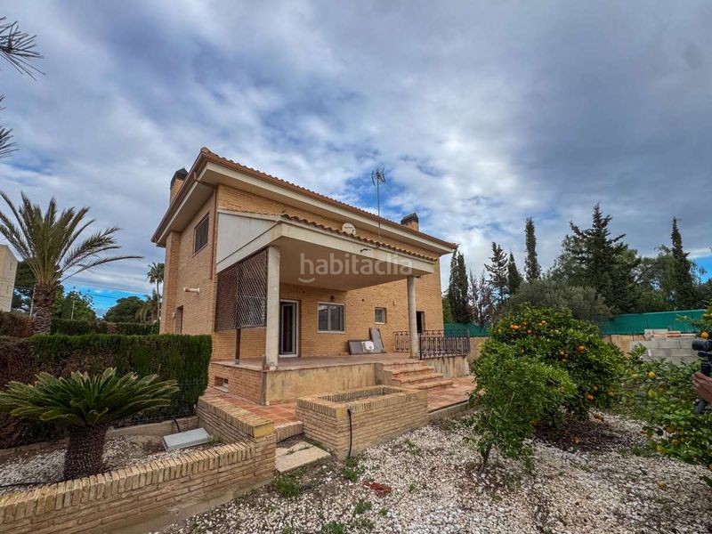 Foto 468dd632-88b1-4044-a470-937bc13845c9. Casa a Playa Muchavista Campello (el)