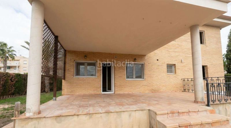 Foto 587727b9-9775-482b-91ac-7c5156028c4e. Casa a Playa Muchavista Campello (el)