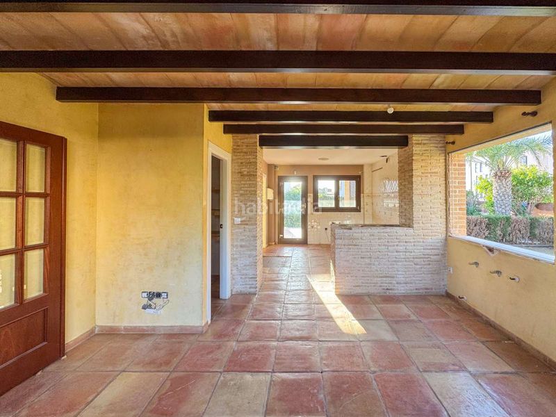 Foto c8df443c-5da3-4fe9-9030-bb866e5f2b00. Casa a Playa Muchavista Campello (el)