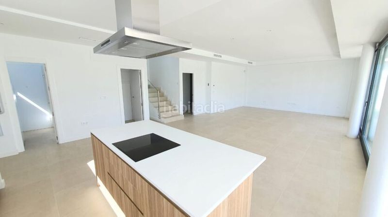 Foto 656c21e2-62aa-4a94-9ea3-8743bda504f1. Casa a El Castillo Manilva