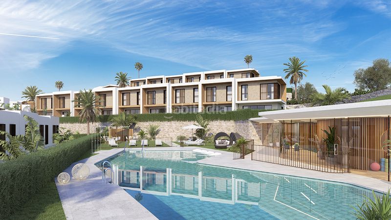 Foto 6cd33140-9566-4f07-bea0-2d8d59b1eb01. Casa aparellada amb piscina a la cala Mijas Mijas
