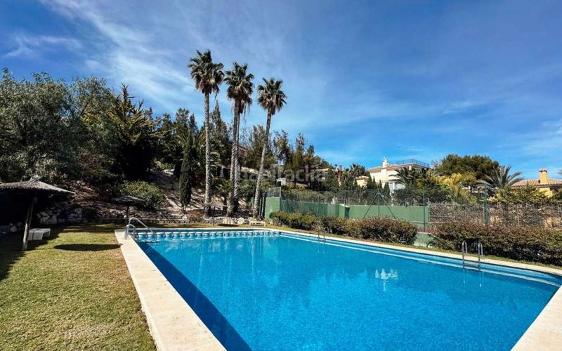 Foto 8023b5a3-c3df-49ac-962a-199f812a9b64. Casa amb aparcament piscina a Bonalba-Cotoveta Mutxamel