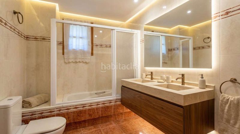 Foto e3df68ae-a1fd-483a-8ef3-f7023df9f2a4. Casa amb aparcament piscina a Bonalba-Cotoveta Mutxamel
