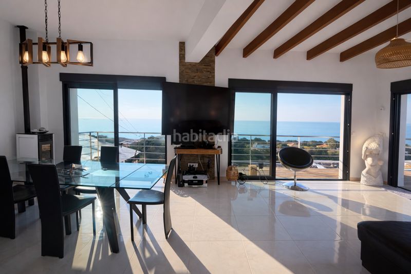 Foto 2406d557-cd0c-4db0-98b4-65e70e67c55a. Casa amb aparcament a Pueblo Español-Coveta Fumá Campello (el)