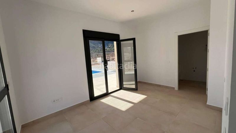 Foto 7e1cc5fe-46f0-4eac-8cbd-e9d40107dd93. Casa a Abanilla