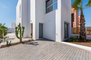 Haus in Las Lomas de Rame-Bahía Bella