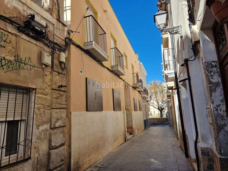 Foto 34b5f9a5-1dd8-420d-9c64-68968a17e671. Edificio en Casco Antiguo - Sta. Cruz - Ayuntamiento Alicante