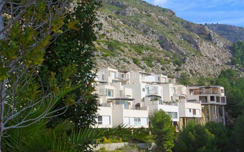 Foto a4ca5faf-aff3-4562-9a17-c23d2a9e8efb. Casa amb aparcament a Altea la vella Altea