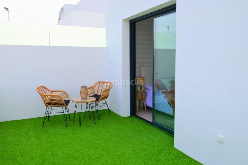 Foto 42cbd5a3-3752-40cb-8e60-66e90a3946b2. Casa aparellada a Dolores