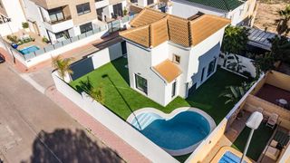 Haus in Villamartín-Las Filipinas