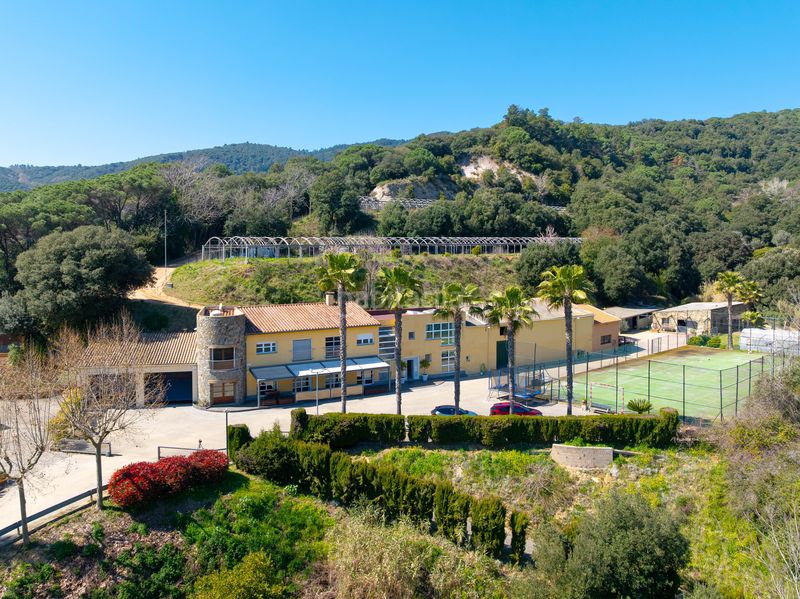 Foto d7fb5107-ef89-4508-8104-1c32bab40110. Casa amb calefacció aparcament piscina a Arenys de Munt