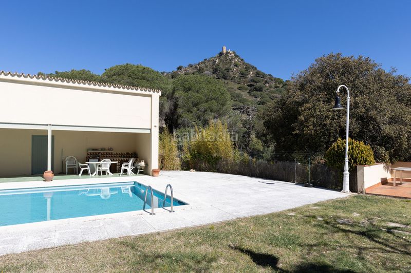 Foto b4de561d-ba51-4780-966a-b46385a72cc8. Casa amb calefacció aparcament piscina a Cabrera de Mar