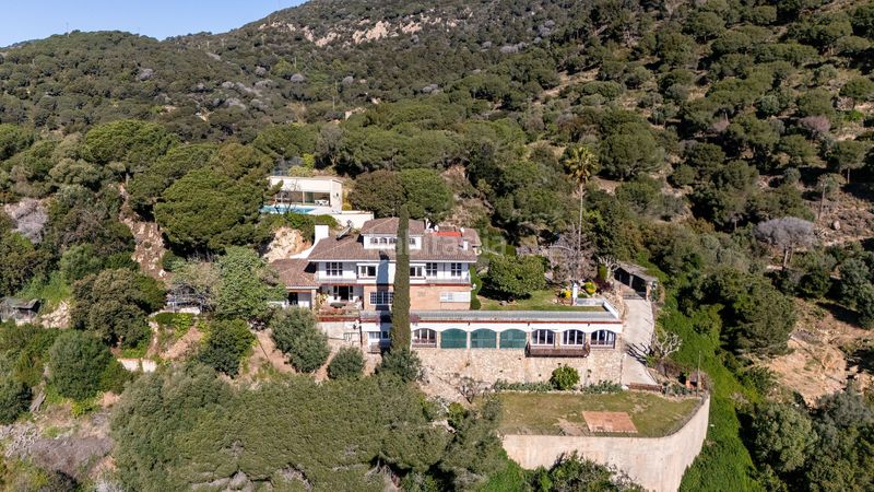 Foto b76c76c0-3373-49d5-ac1b-1624ba90efdb. Casa amb calefacció aparcament piscina a Cabrera de Mar