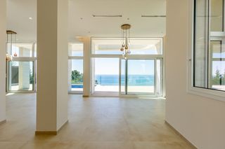 Casa en Victoria-Les Vil·les-Canyadell. Casa de obra nueva en primera línea de mar en arenys de mar